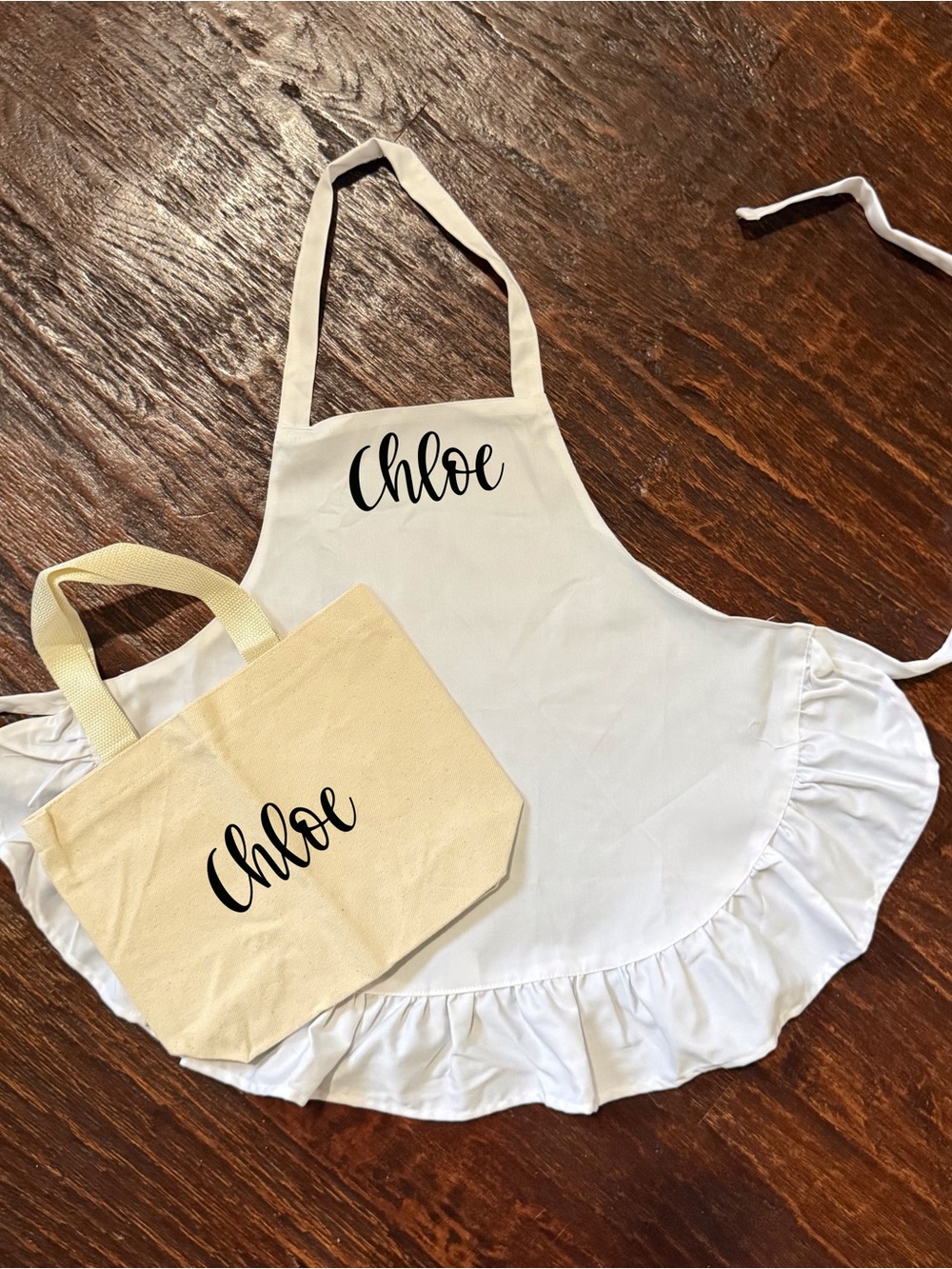 Personalized white Apron and Mini Tote Set - White & Cream (set of 6)